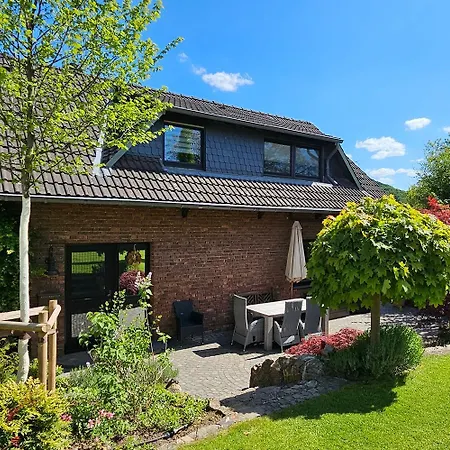 Tobi's Eifelhaus Mit Terrasse & Garten * Kreuzau